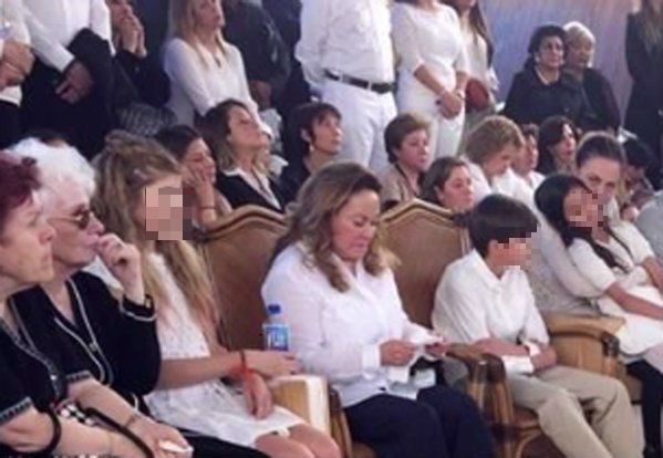 Acude Elba Esther Gordillo a funerales de su hija - funeral-pixel