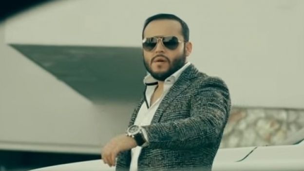 Piden quitar video de Gerardo Ortiz por incitar al feminicidio