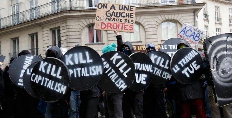 Monumentos en París cierran por protestas