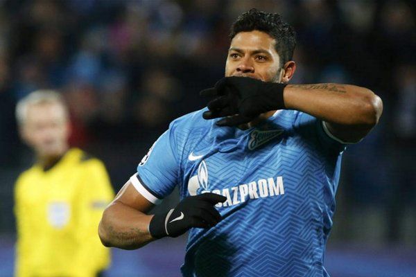 Raúl Jiménez participa en victoria del Benfica en Champions - hulk