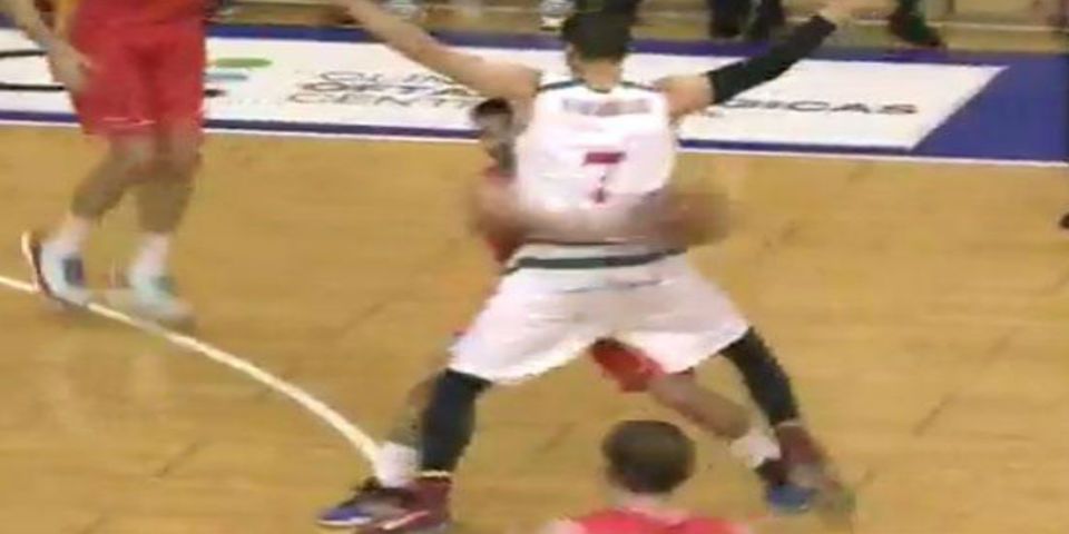 Video: increíble jugada de fanstasía en la liga española