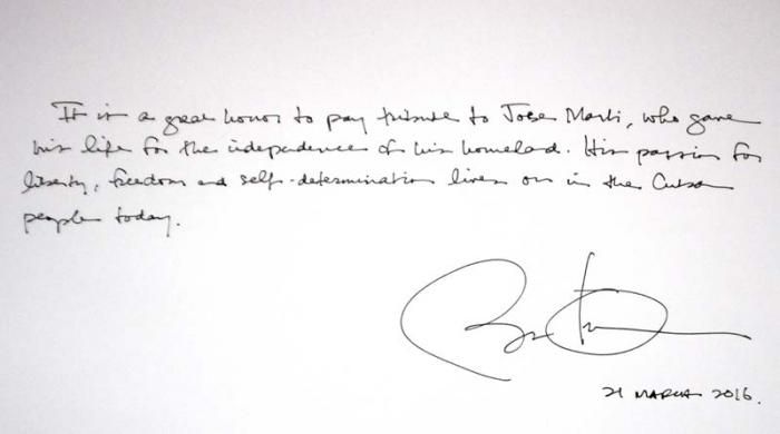 Se reúnen Barack Obama y Raúl Castro en La Habana - libro-visitas-Obama-José-Martí