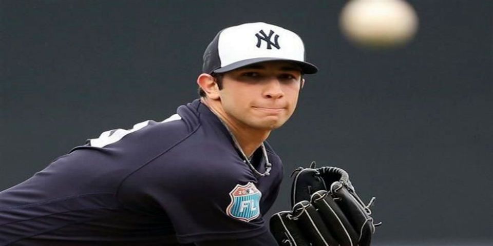 Pitcher mexicano jugará con los Yankees de Nueva York