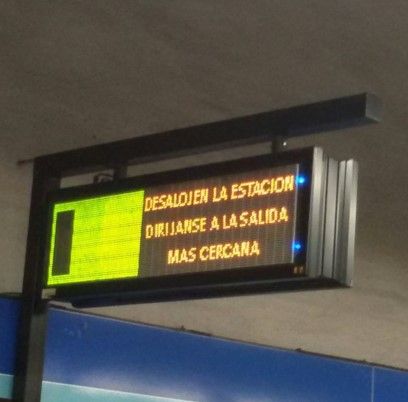 Ordenan desalojo de Metro de Madrid “por error informático”