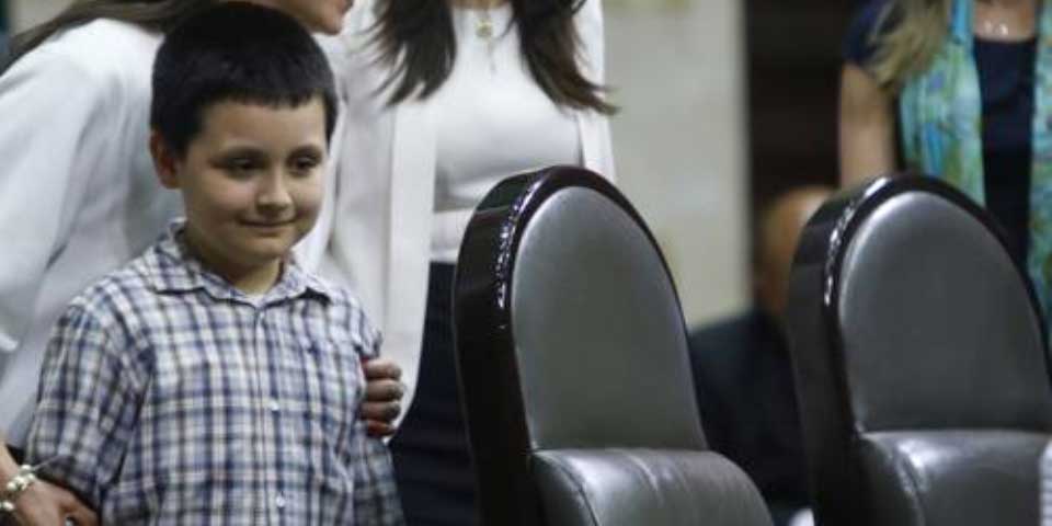 ‘No quiero ser como ustedes’: niño genio a diputados