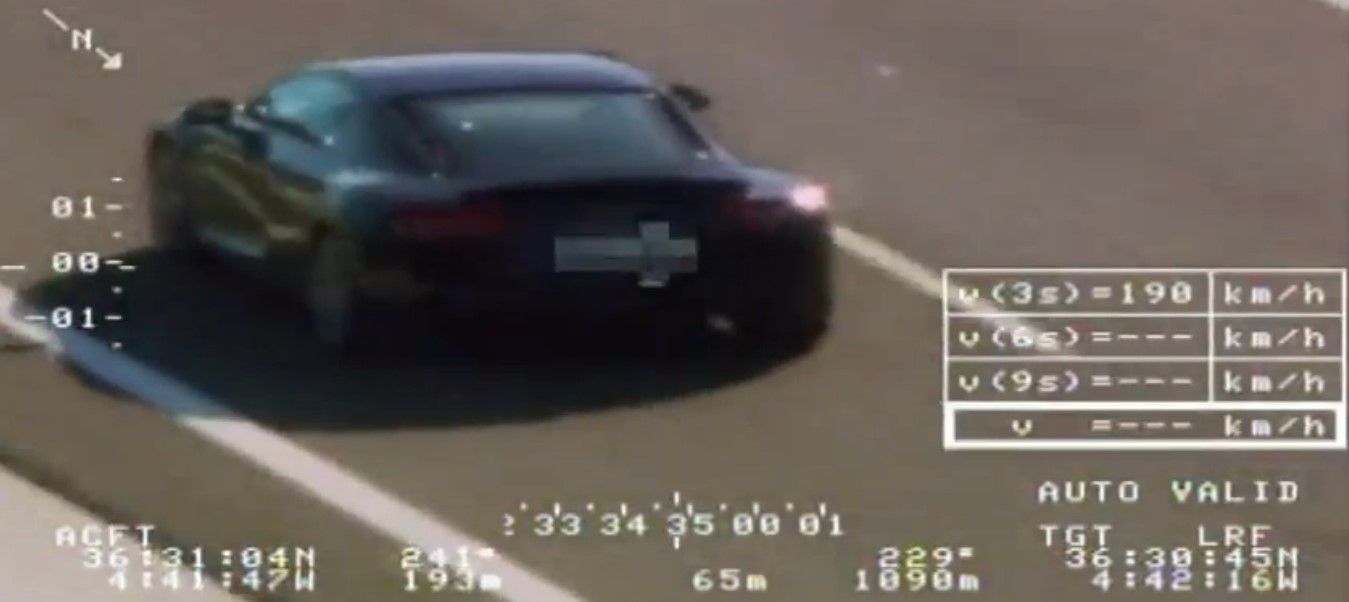 Detienen a persona con discapacidad que manejaba Porsche a 297 km/h
