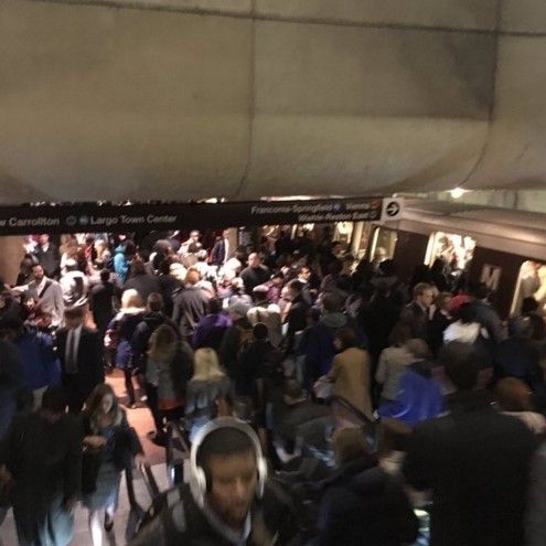 Cerrarán al menos 29 horas el metro de Washington D.C. - problemas-metro-washington-sparksjls