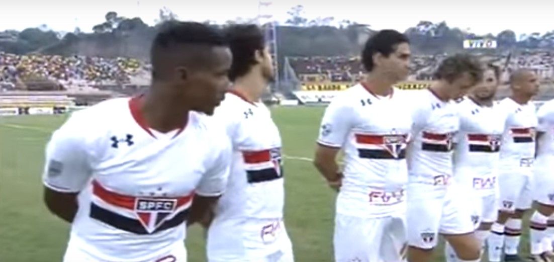 Video: ponen himno de Argentina a jugadores del Sao Paulo
