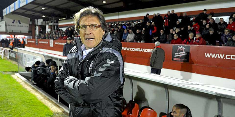 Renuncia Sergio Egea como técnico del Real Oviedo