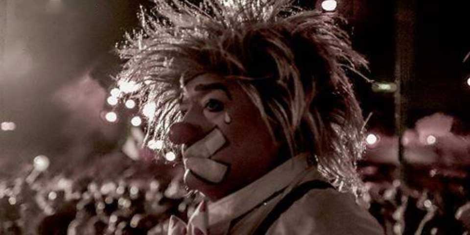 Madre acusa a payaso Tony Tambor de burlarse de su hijo