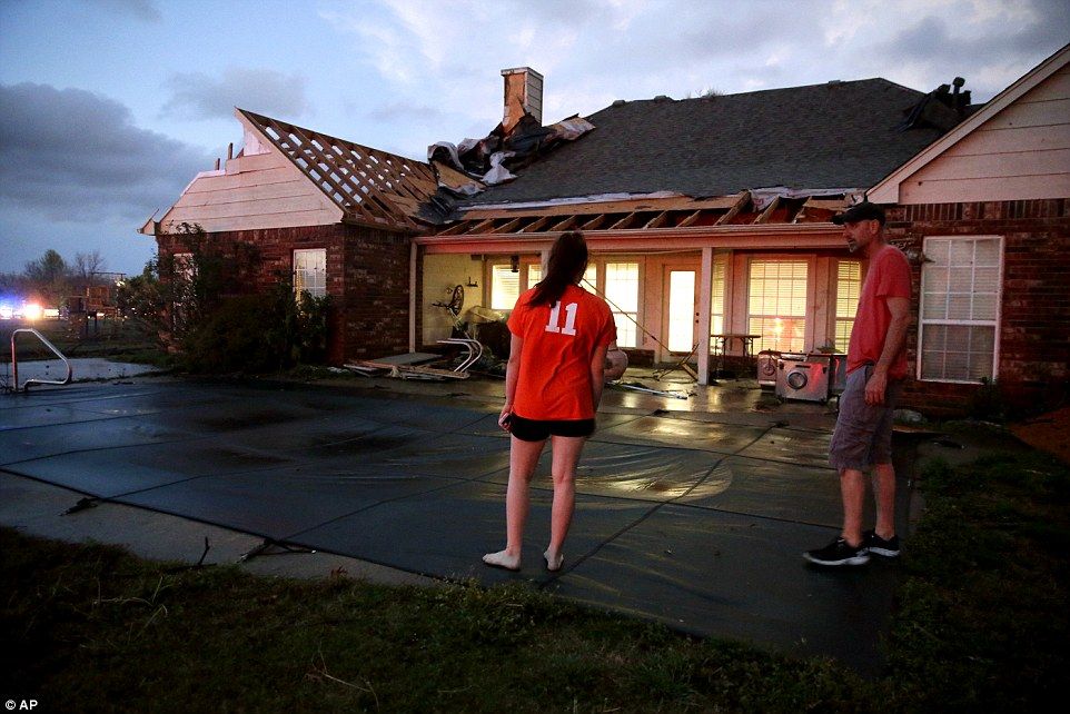 Nueve heridos por tornados en Oklahoma - tornado-oklahoma-4