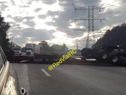 Vuelca tráiler en la Autopista México-Toluca - trailer-la-marquesa-28mar-redvial