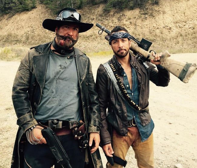 Backstreet Boys y NSYNC juntos en una película - zombie4