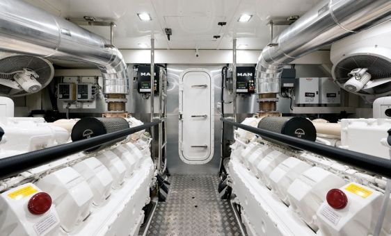 El nuevo yate de Rafael Nadal que costó 2.9 millones de euros - 1520697396_extras_albumes_0