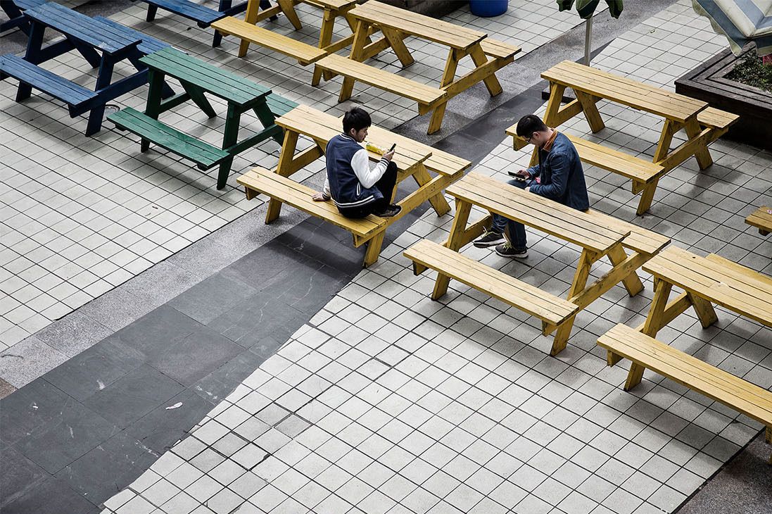 La seguridad y privacidad en una planta de Apple en China - 1x-1-copia