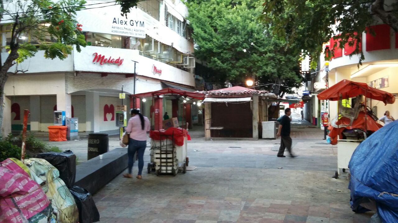 Acapulco fantasma. Violencia obliga a cierre de comercios - 7430f879-e9c3-47d8-b8b5-3e650acf060b