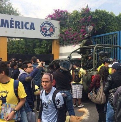 Retiran escolta militar a Cuauhtémoc Blanco - @@Blanco