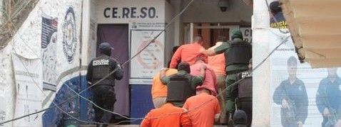 Ingresan ocho policías a CERESO por desaparecios en Papantla
