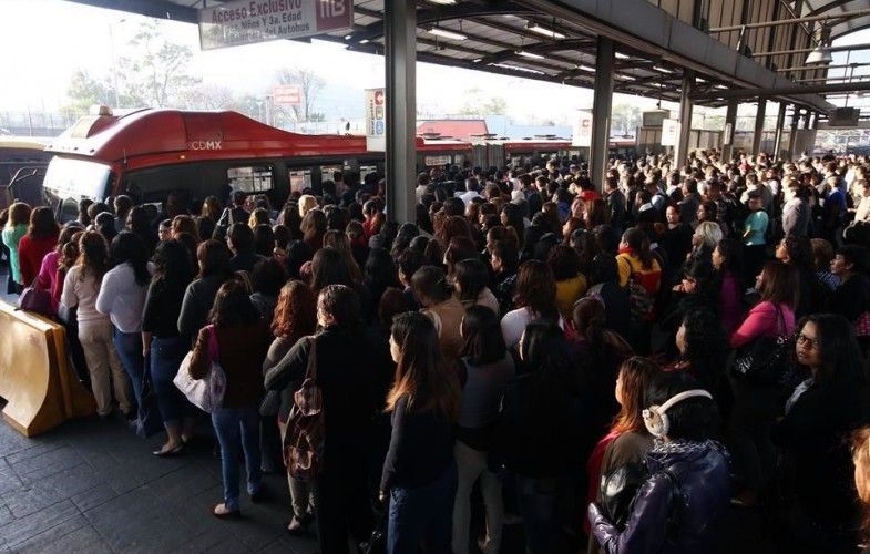 Indigna a padres de familia el nuevo Hoy No Circula - @hoynocirual