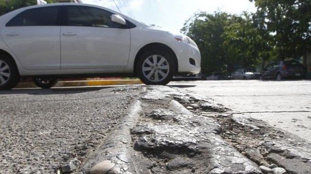 Peatones y autos afectados por el retiro de topes - @lacronicadehoy