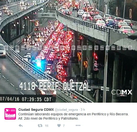 Retiran camión que volcó en Periférico depués de 3 horas - @periferi