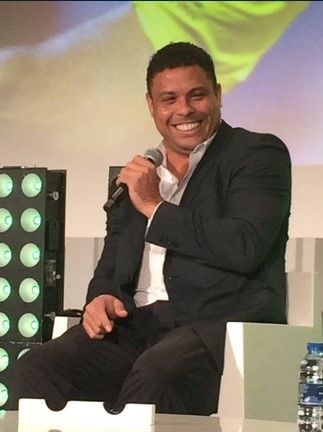 México tiene grandes futbolistas jóvenes: Ronaldo - @tv-Globo