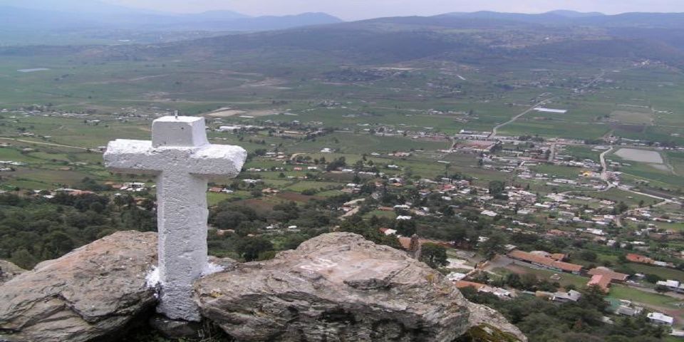 Cinco muertos por explosión de polvorín en Edomex