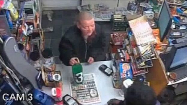 El asesinato de una mujer a manos de adolescentes que conmocionó a Inglaterra - Angela-Wrightson-Tienda