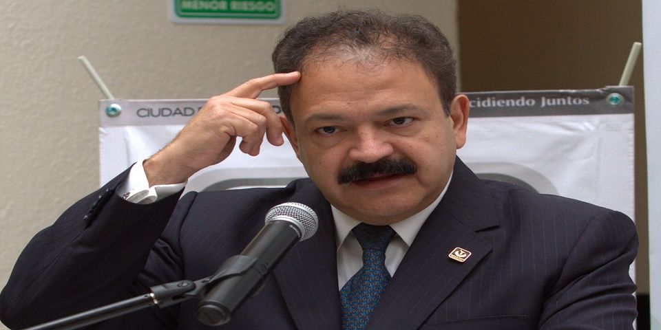 Enfermedades respiratorias incrementan ocho por ciento en contingencia: Ahued Enfermedades respiratorias incrementan ocho por ciento en contingencia: Ahued