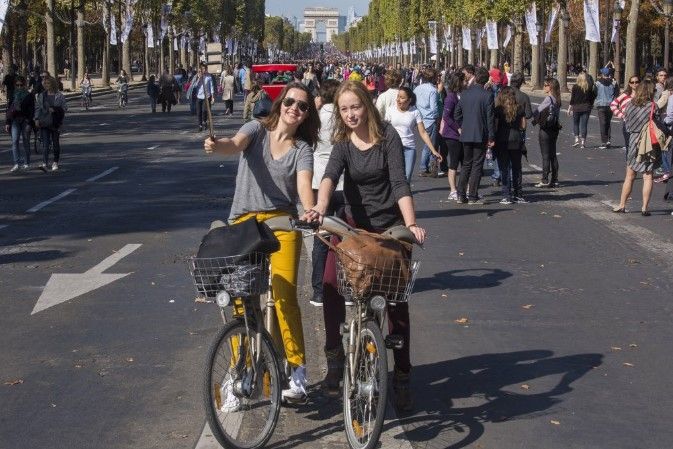 Campos Elíseos será solo para peatones una vez al mes - Campos-Elíseos-peatones-Anne_Hidalgo3