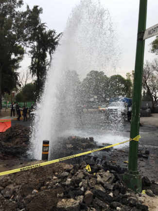Fuga de agua paraliza circulación en la GAM - Captura-de-pantalla-2016-04-18-a-las-9.13.43-a.m.