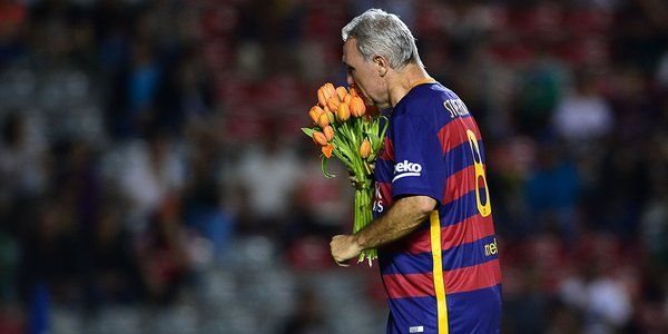 Leyendas de México vence a exjugadores del Barcelona - CfAXSTdUMAAk_JL