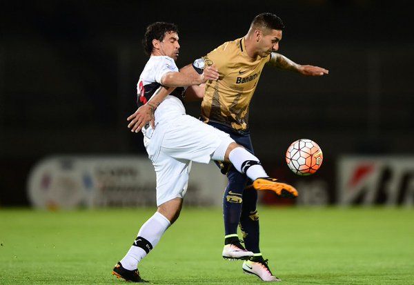 Pumas golea y gana su grupo en la Libertadores - CfaiOwUWIAEDQxv