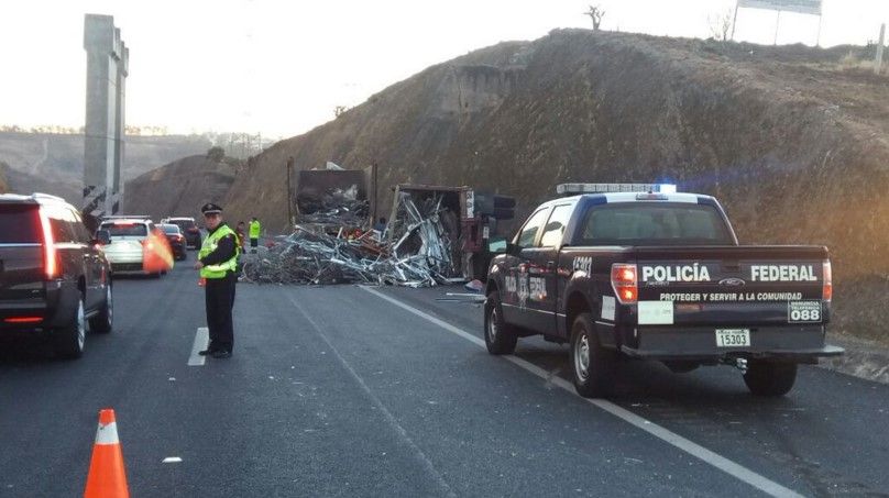 Cierran varias horas Autopista Chamapa-Lechería por accidente