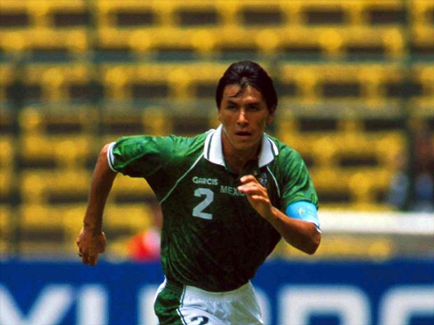 Eligen a nuevos integrantes del Salón de la Fama del futbol - ClaudioSuarez1311