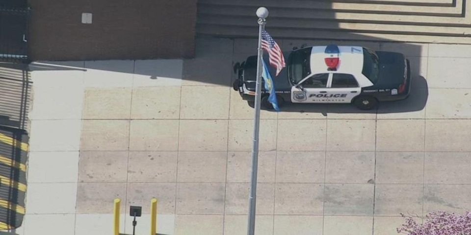 Matan adolescentes a compañera en escuela en Estados Unidos