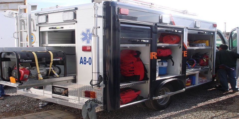 Detienen a paramédico por negar atención a joven que murió horas después Detienen a paramédico por negar atención a joven que murió horas después