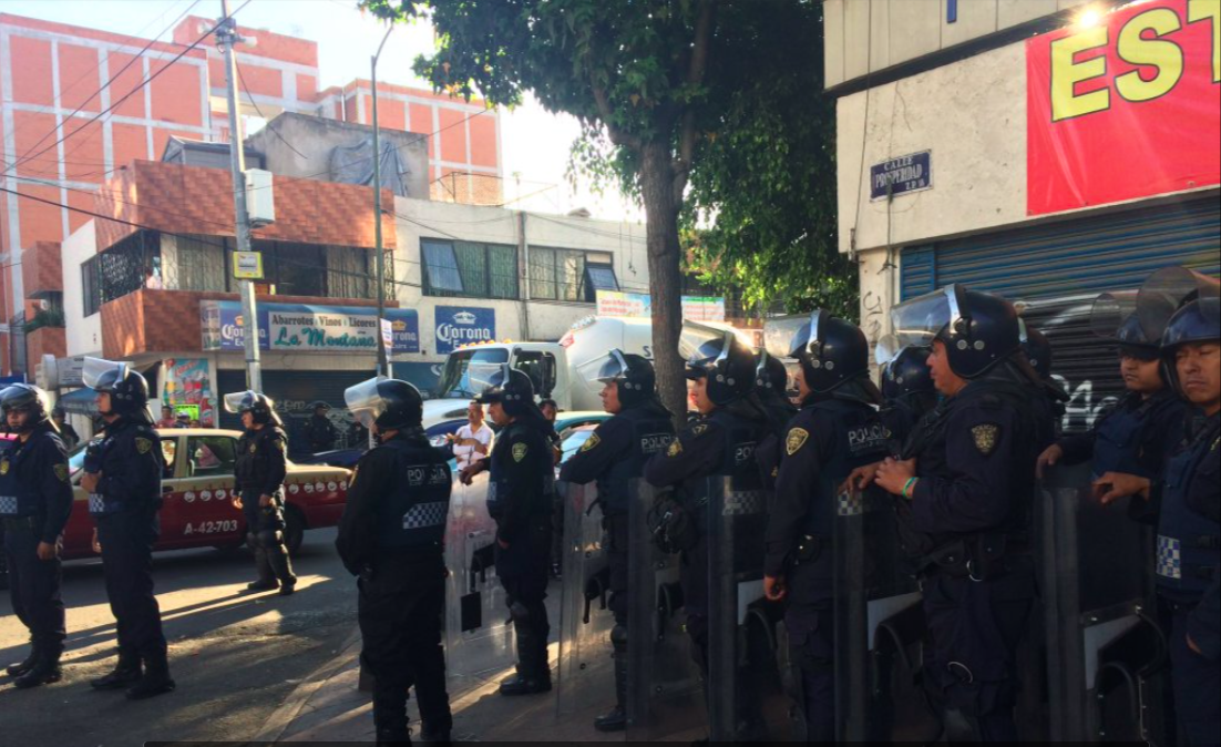 Desalojan edificio en Escandón