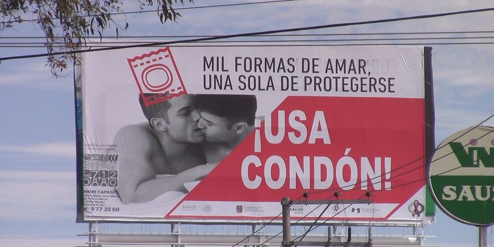 Organizaciones denuncian retiro de espectacular sobre el VIH en Aguascalientes