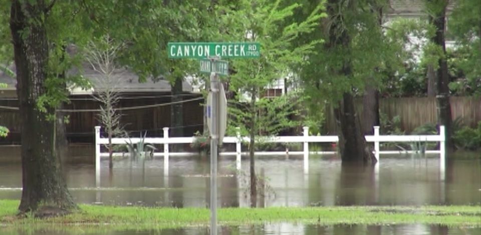 Video: Houston bajo el agua