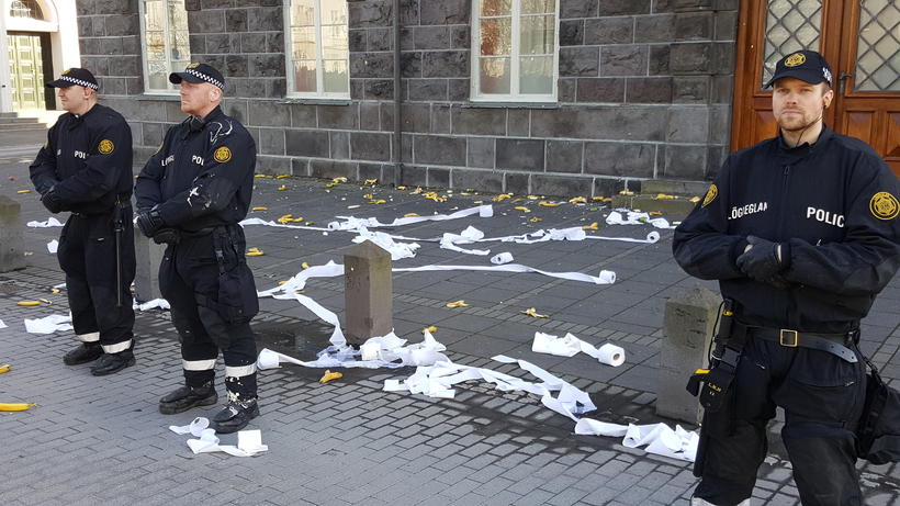 Primer ministro de Islandia bajo fuego por Panama Papers - Islandia-5