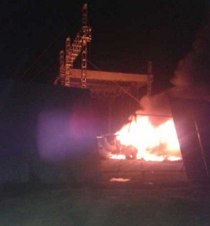 Cancelación de concierto del Komander causa saqueos e incendios - Komander-Hidalgo-incendio-internet