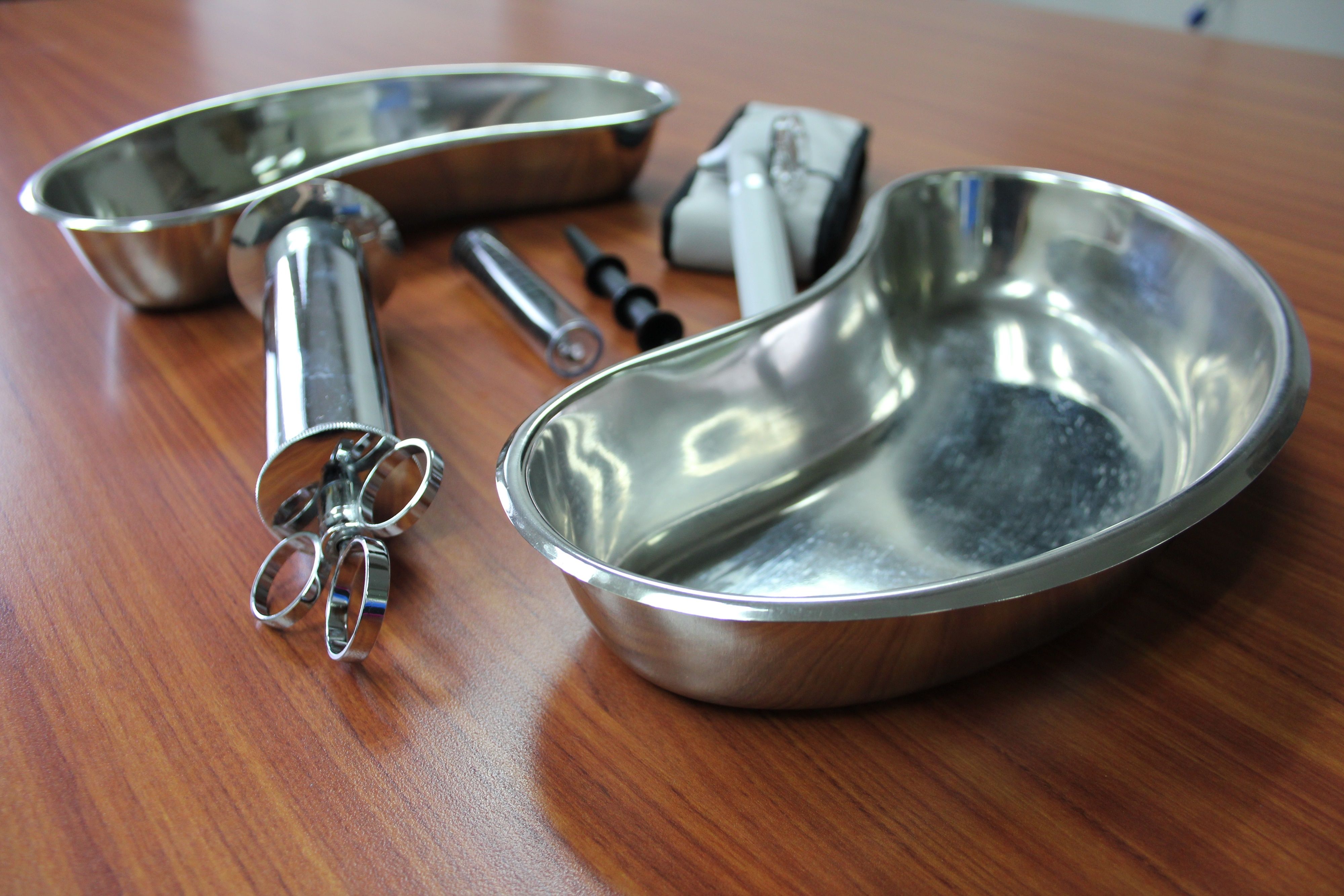 Cinco errores que se cometen al limpiarse los oídos - Lavado-Oídos-2