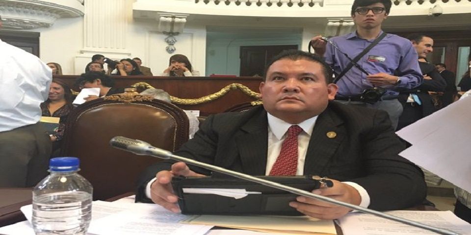 Expulsan a integrantes de Morena de Comisión de la ALDF