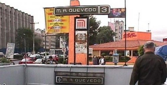 Vuelven a fallar escaleras en Miguel Ángel de Quevedo. Hay dos heridos