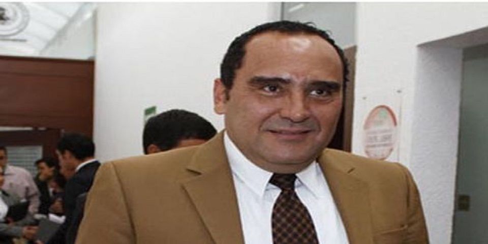 Diputado en Hidalgo afirma que el salario mínimo es de 100 pesos