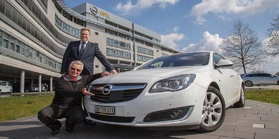 Recorren 2 mil kilómetros con un solo tanque y rompen récord mundial Recorren 2 mil kilómetros con un solo tanque y rompen récord mundial