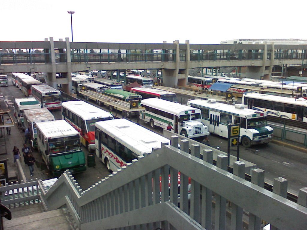 Encuentran un hombre muerto en la estación del Metro Pantitlán - Pantitlán-Mapio-1024x768