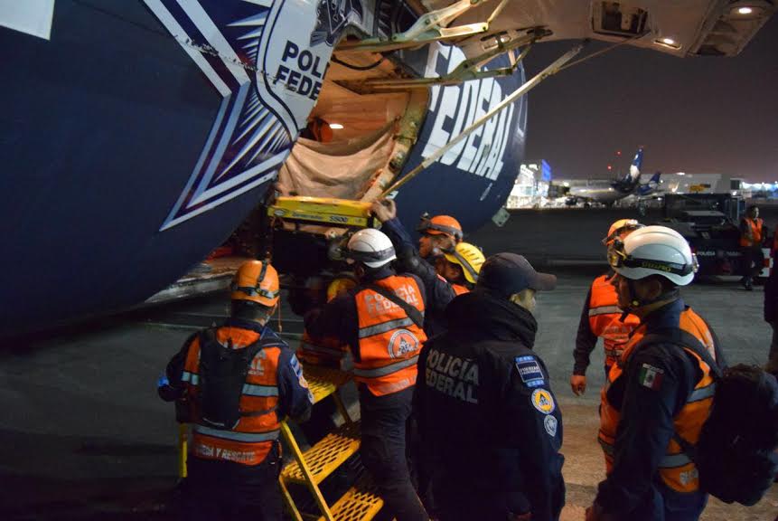 Rescatistas mexicanos ayudarán a damnificados en Ecuador - Policia-Federal-rescatista-ecuador-CNS3