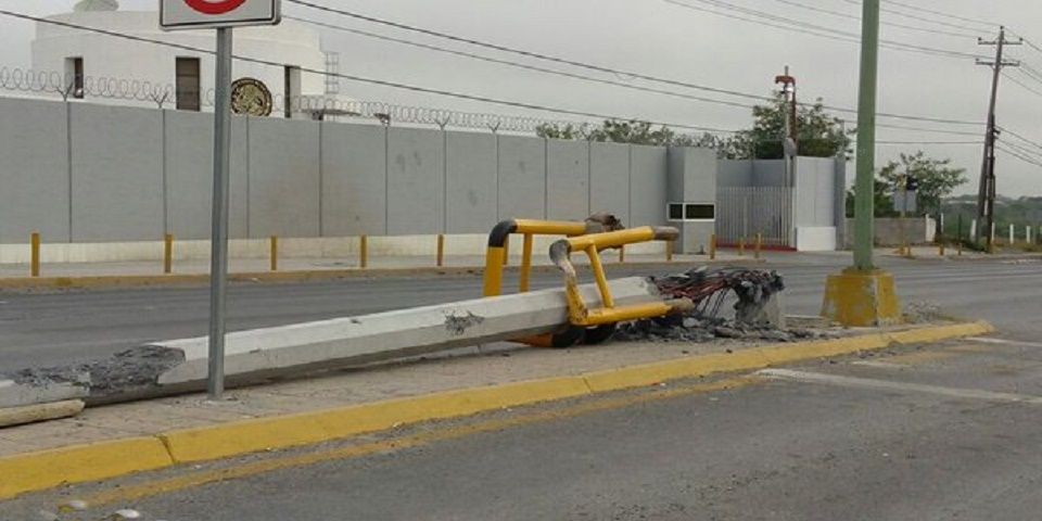 Tiran postes de videocámaras en Reynosa. Acusan al crimen organizado